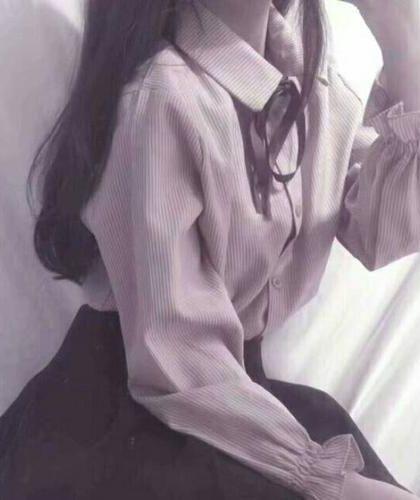 《路人甲心声泄露后被反派全家团宠了》作者:夕朝南歌