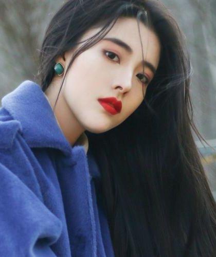 偷窥发现高冷校C的另一面 作者:爱吃橘子的轮胎 偷窥发现高冷校C的另一面 作者:爱吃橘子的轮胎