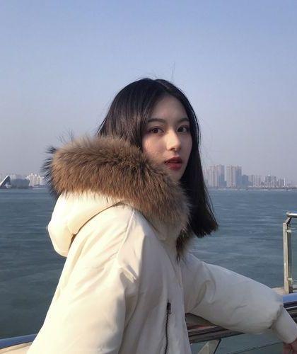 《龙傲天崽成了豪门小团宠》作家:蜂蜜麦片 《龙傲天崽成了豪门小团宠》作家:蜂蜜麦片