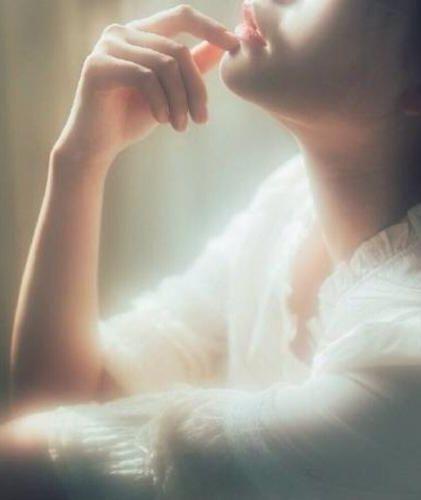 《公子每晚都穿越》（精校版全本by番外完）作者：月寂烟雨