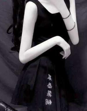 《偷上人妻》作者：豌豆荚